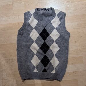 Croft & Barrow Gray and Black Argyle V-Neck Sweater Vest